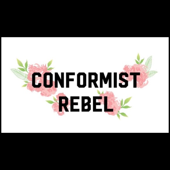 Conformist Rebel Crop Tee - Picture 4 of 4